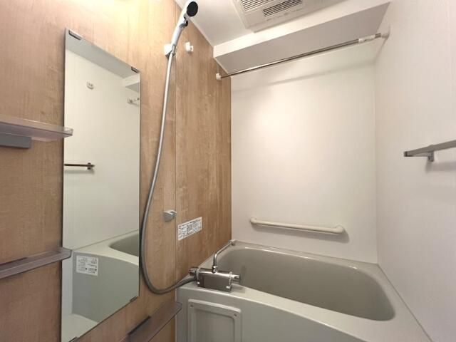 バス・シャワールーム　別部屋参考写真