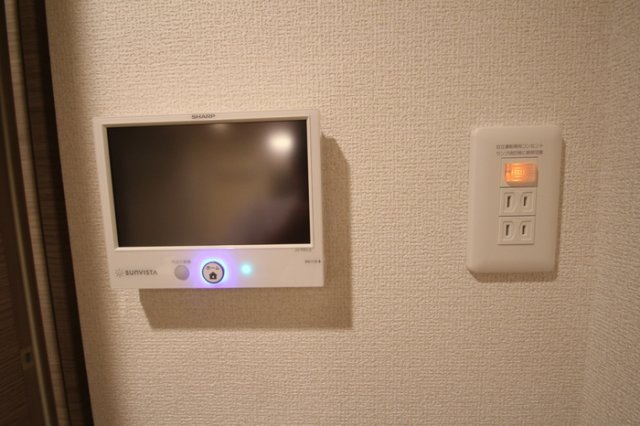 セキュリティ　モニター付きインターホン