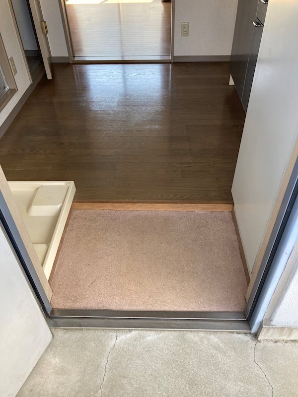 玄関　反転タイプ