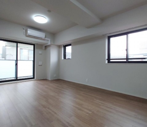 居室・リビング　☆明るい洋室☆