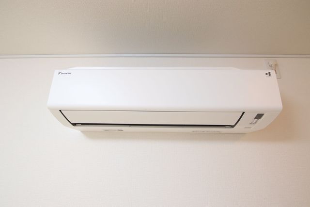その他設備　エアコン備え付け