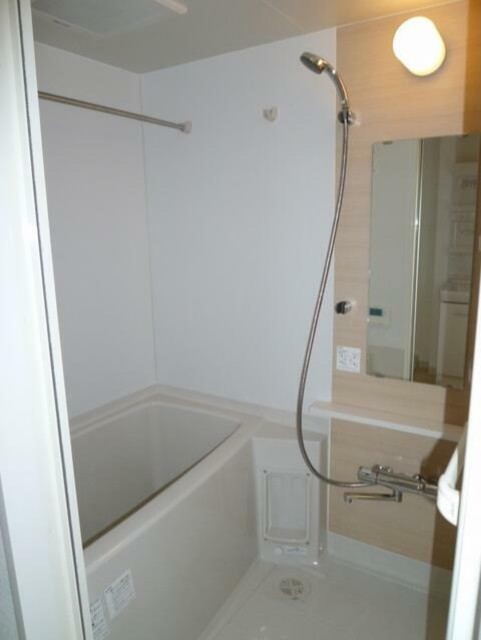 バス・シャワールーム　バスルーム