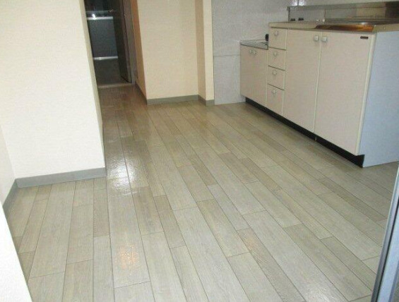 その他部屋・スペース　リビングを別角度から