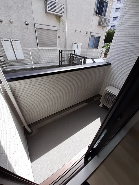 バルコニー　ベランダ