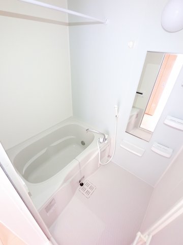 バス・シャワールーム　※仕様が異なる場合がございます