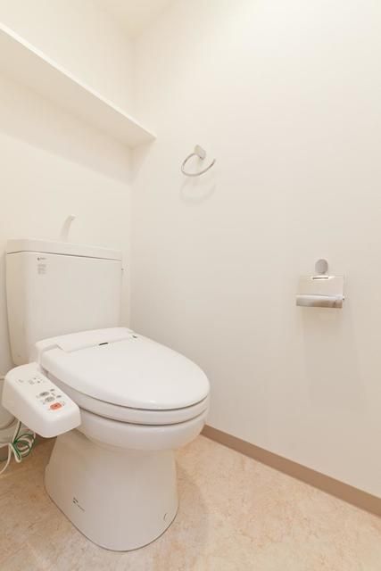 トイレ　写真は同タイプ住居です。