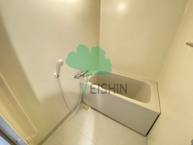 バス・シャワールーム　清潔感のある浴室です！