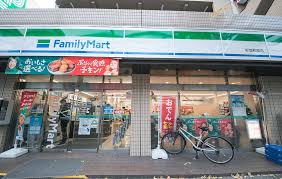 コンビニ　ファミリーマート 杉並和泉店（コンビニ）まで217m