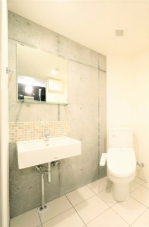 トイレ　※別部屋の参考写真です。