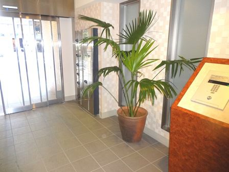 エントランス　オートロック・宅配BOX