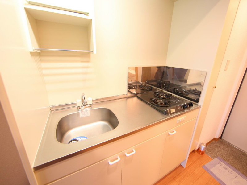 キッチン　システムキッチン（ガス2口コンロ付）