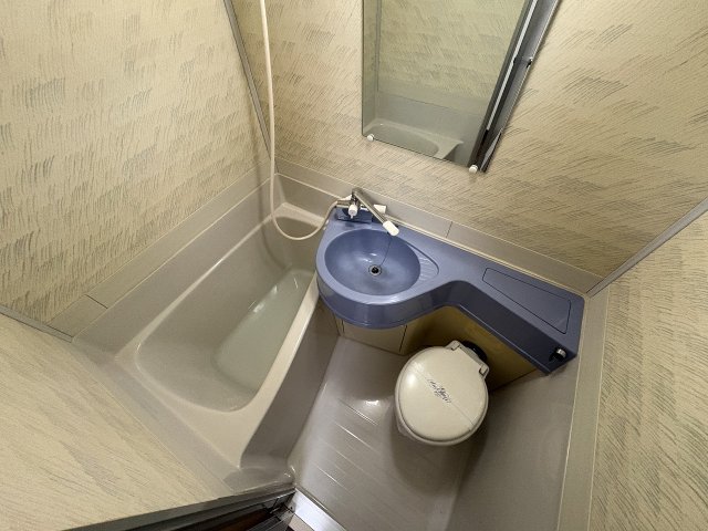 バス・シャワールーム　日々の疲れを癒すお風呂付です