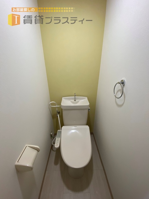 トイレ　ウォシュレット付き！