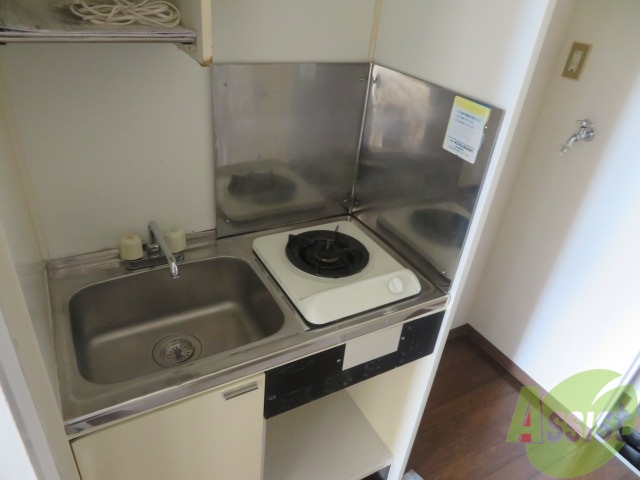 キッチン　キッチンにはガスコンロが設置してありますよ。