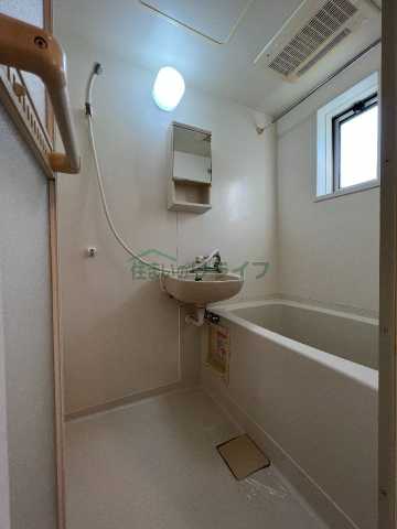 バス・シャワールーム　別部屋参考写真