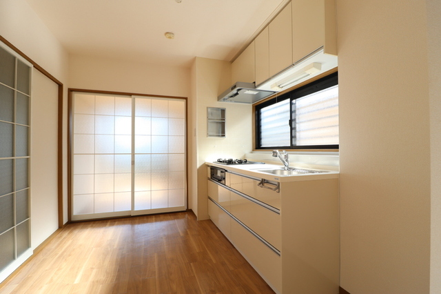 居室・リビング　キッチン