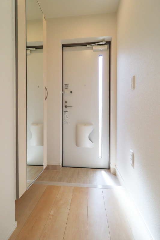 玄関　図面と現状に相違がある場合には現状を優先