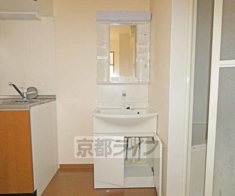 洗面設備　洗面台です。