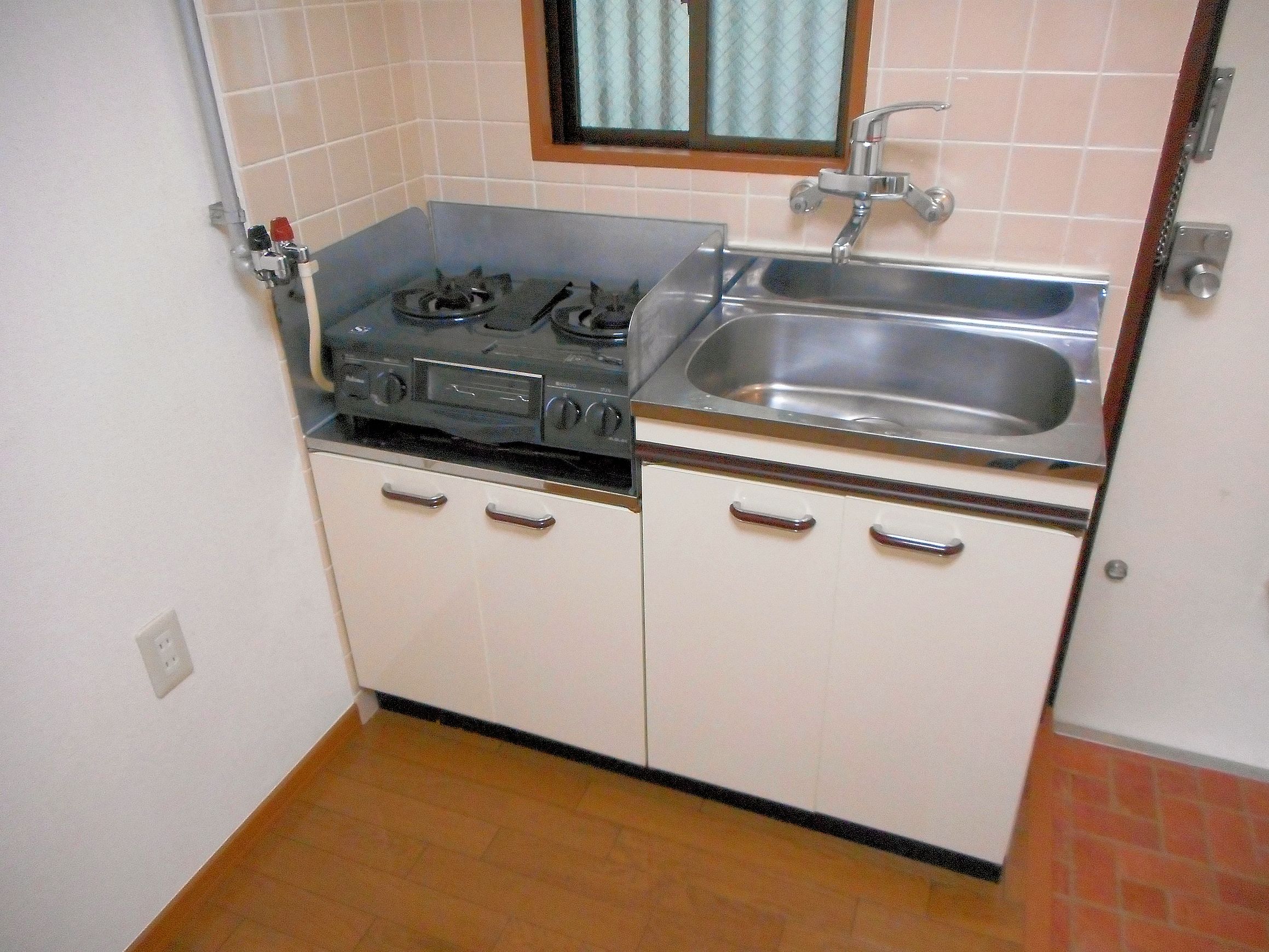 キッチン　2口ガスコンロつき