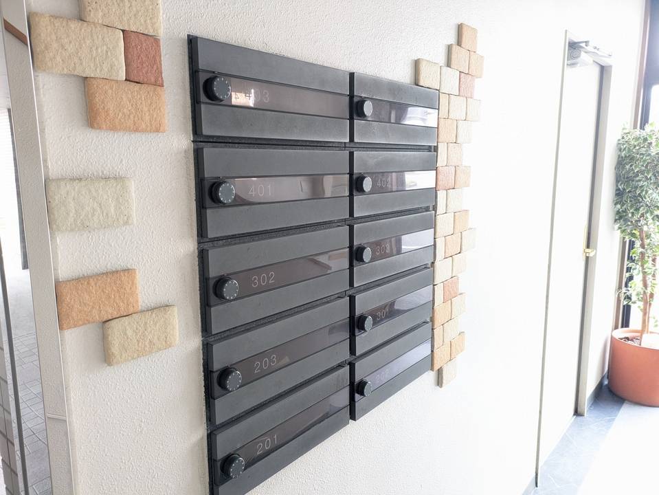 エントランス　メールBOX