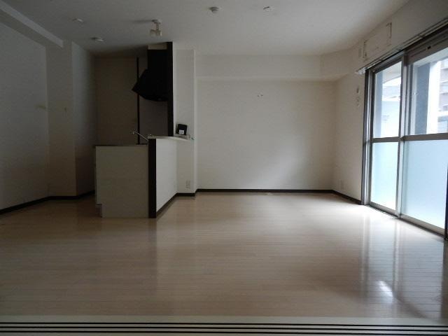 居室・リビング　物件の画像3