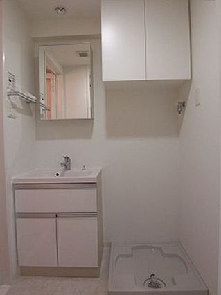 洗面設備　※別部屋の参考写真です。