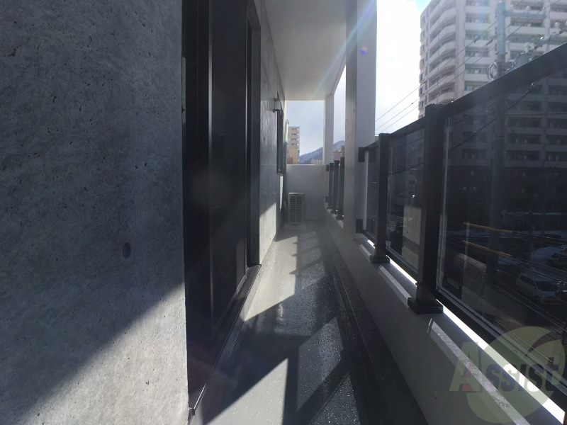 バルコニー　バルコニーです。洗濯物を干したり一息ついたりできますね！