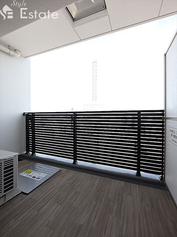 バルコニー　バルコニー