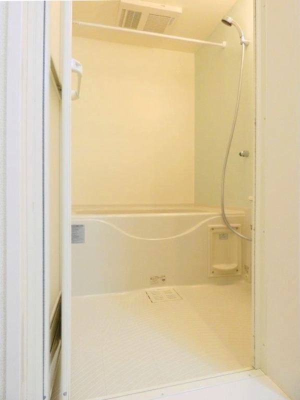 バス・シャワールーム　図面と現状に相違がある場合には現状を優先