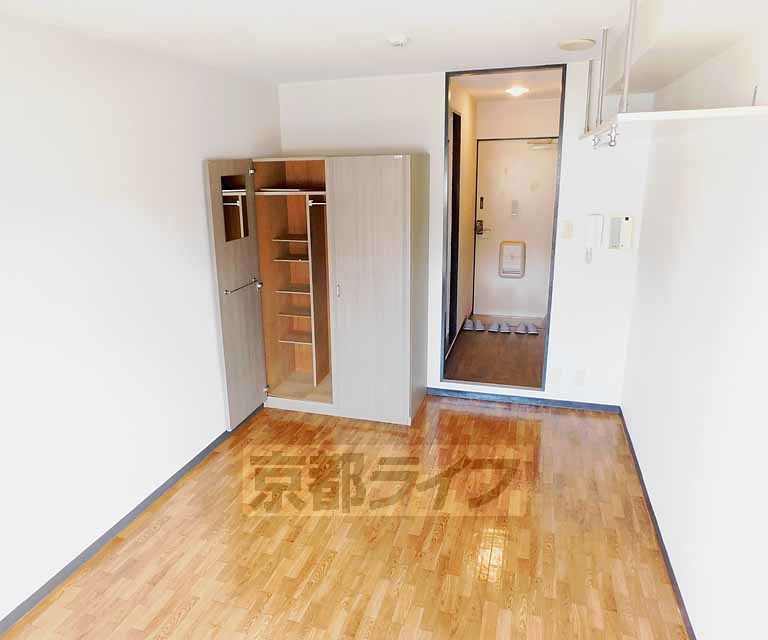 居室・リビング　広々としたリビングです