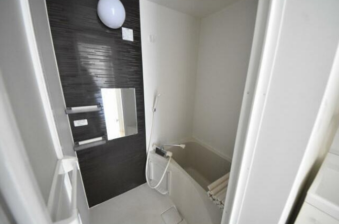 バス・シャワールーム　清潔な浴室！