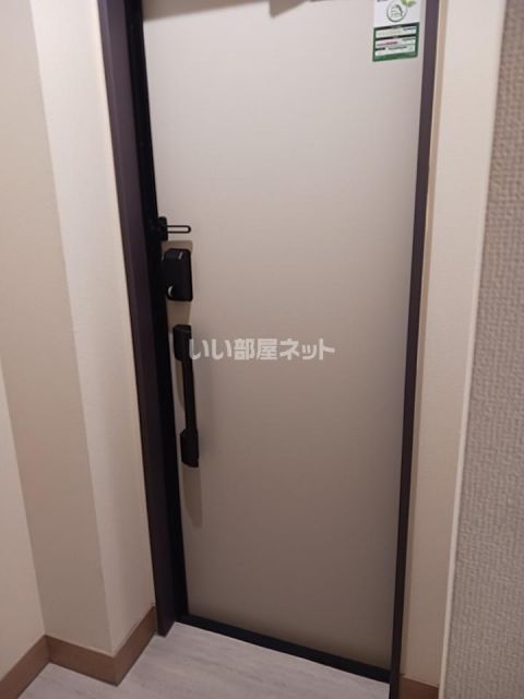 D crest新川Sの玄関写真