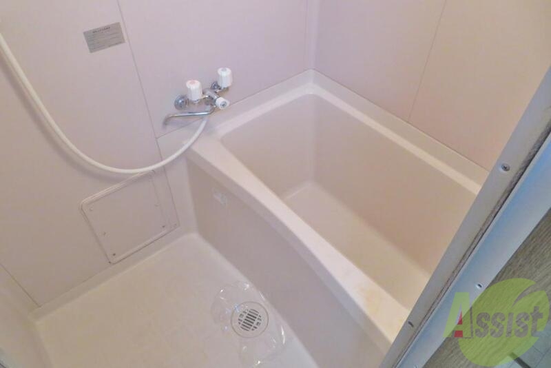 バス・シャワールーム　一日の疲れを癒すのはこちらのバスルームです。