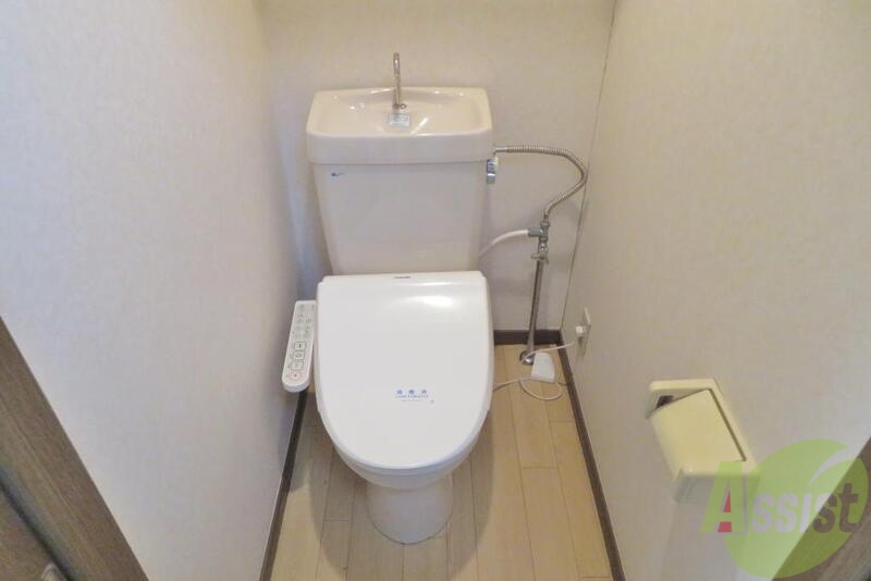 トイレ　シンプルかつキレイでオーソドックスなトイレです