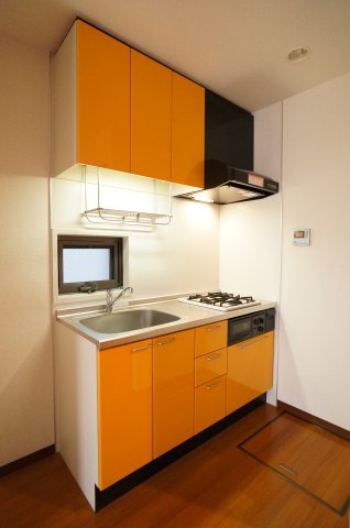 キッチン　※別部屋の参考写真になります。