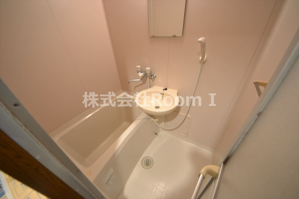 バス・シャワールーム　日々の暮らしに欠かせないお風呂です