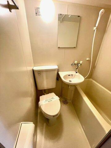 バス・シャワールーム　ゆったり過ごせるお風呂です