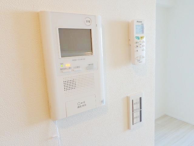 セキュリティ　TVモニター付インターホン