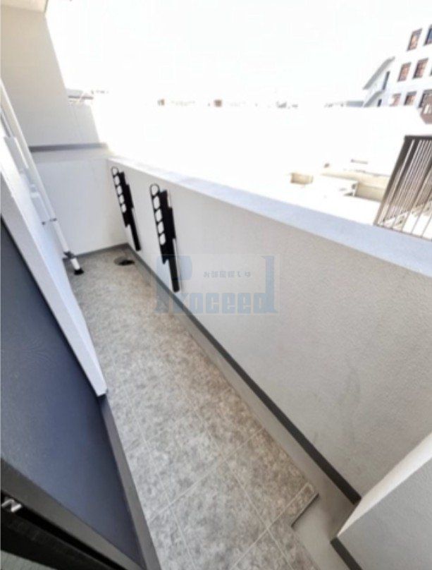 バルコニー　明るいバルコニー！