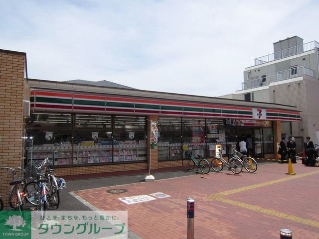 コンビニ　セブンイレブン（コンビニ）まで470m