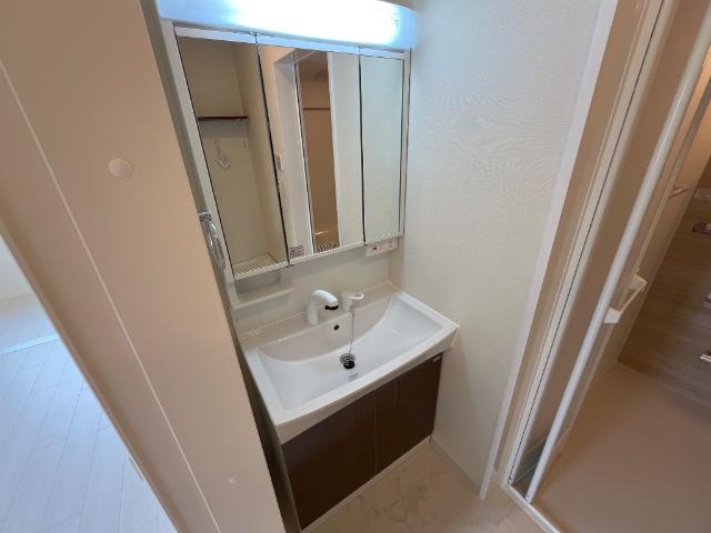 洗面設備　洗髪洗面化粧台（イメージ）