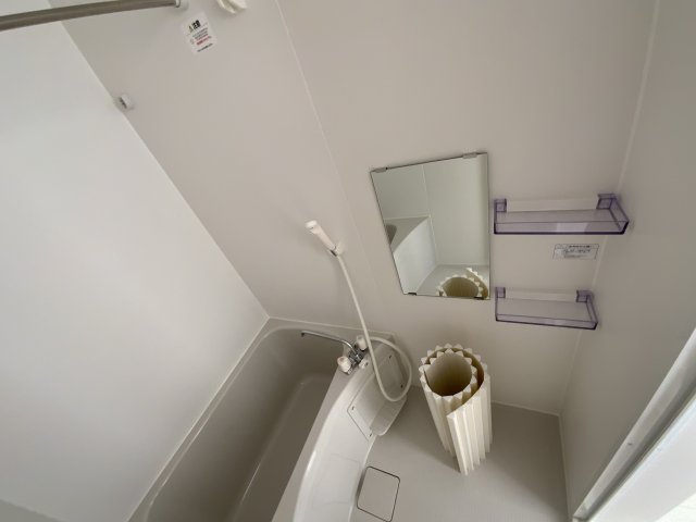 バス・シャワールーム　退去前につき、他の部屋のお写真です。