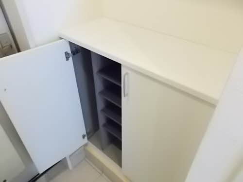 玄関　同物件、別号室のものです。