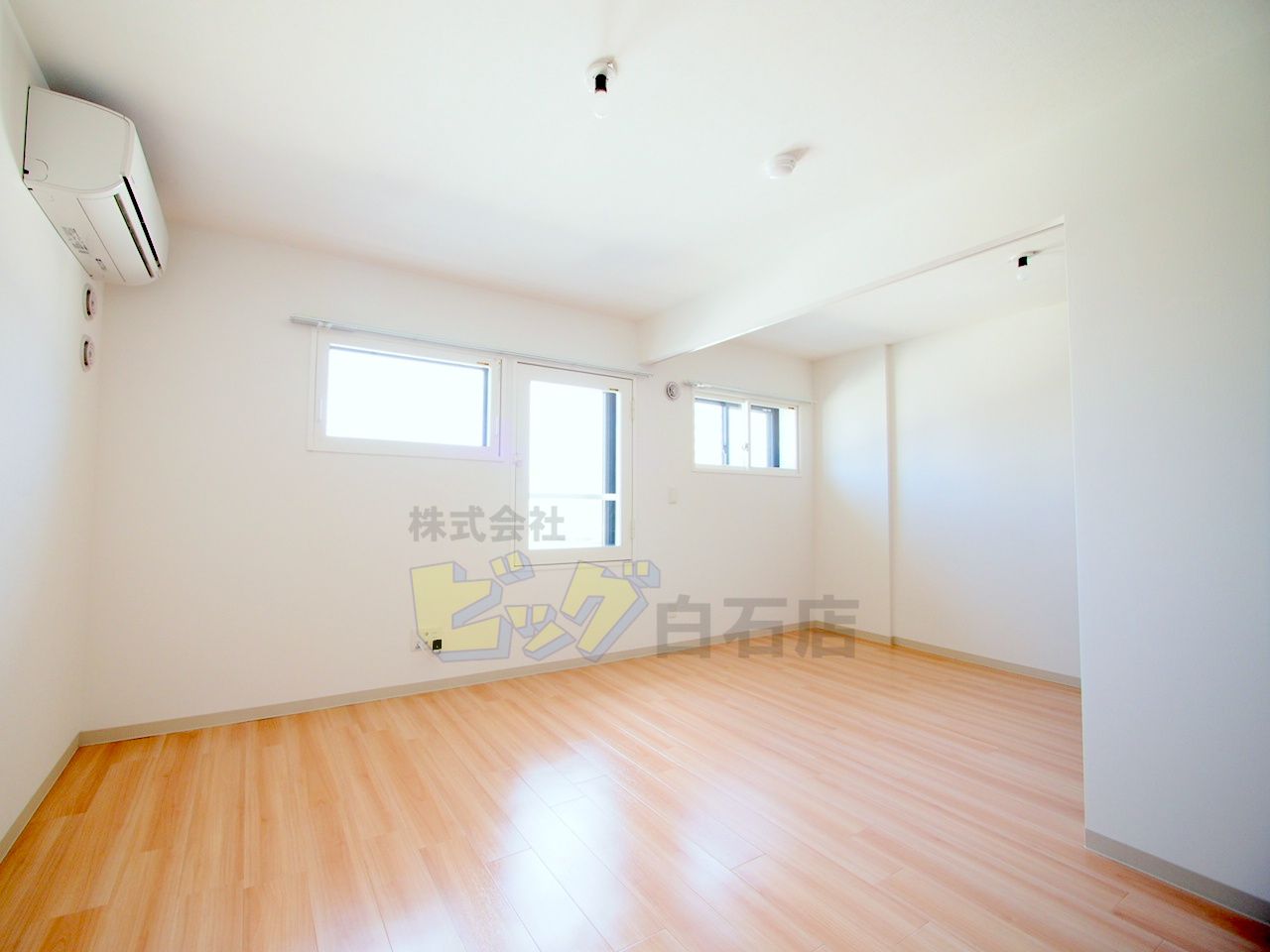 居室・リビング　広々リビングです♪