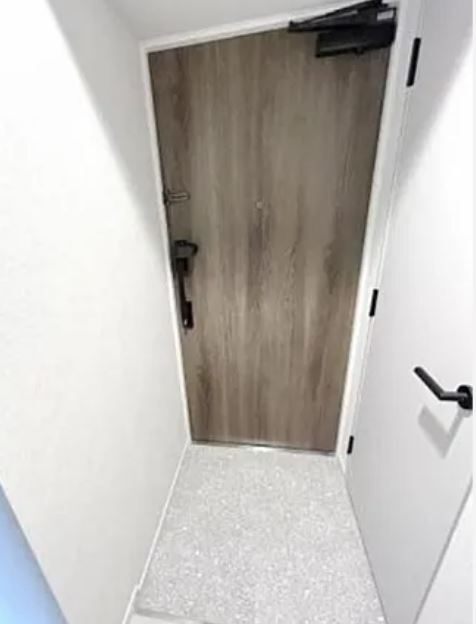 玄関　※別部屋参考写真