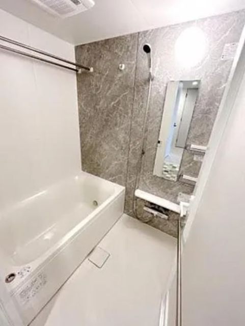 バス・シャワールーム　※別部屋参考写真