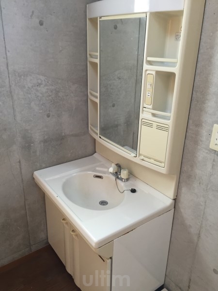 洗面設備　他の部屋の写真です。