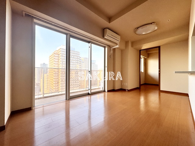 居室・リビング　開放感のあるゆったりとしたお部屋です♪