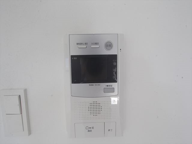 セキュリティ　TVモニター付インターホン完備