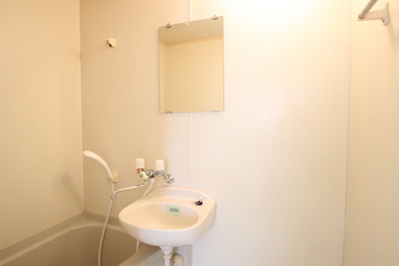 洗面設備　※別部屋の写真です